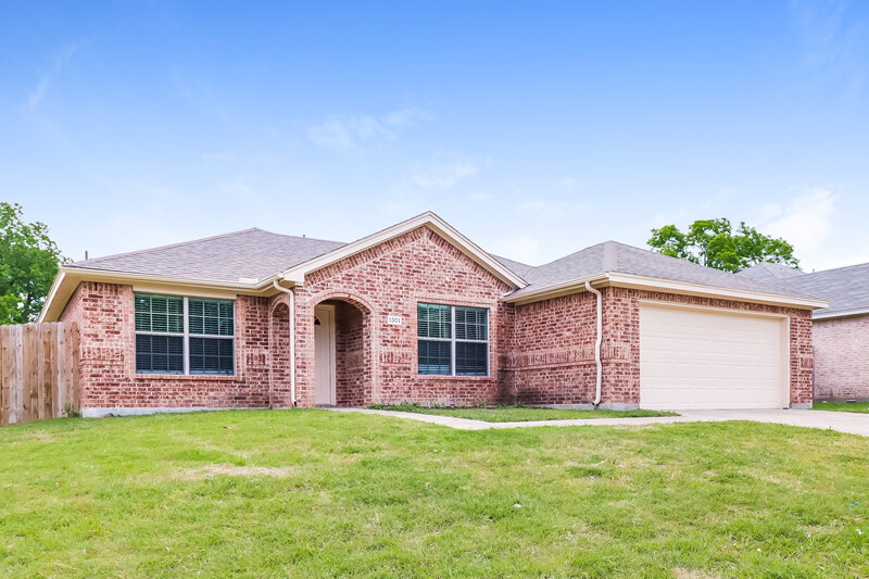 2,165/Mo, 1301 Rumfield Rd White Settlement, TX 76108 External View