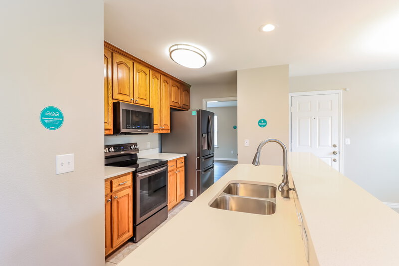 2,165/Mo, 1301 Rumfield Rd White Settlement, TX 76108 Kitchen View