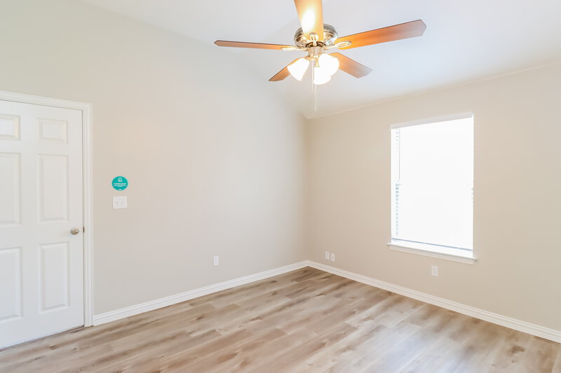2,165/Mo, 1301 Rumfield Rd White Settlement, TX 76108 Main Bedroom View 2