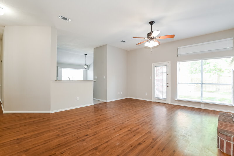 3,350/Mo, 1500 Sage Ct Mesquite, TX 75181 Living Room View