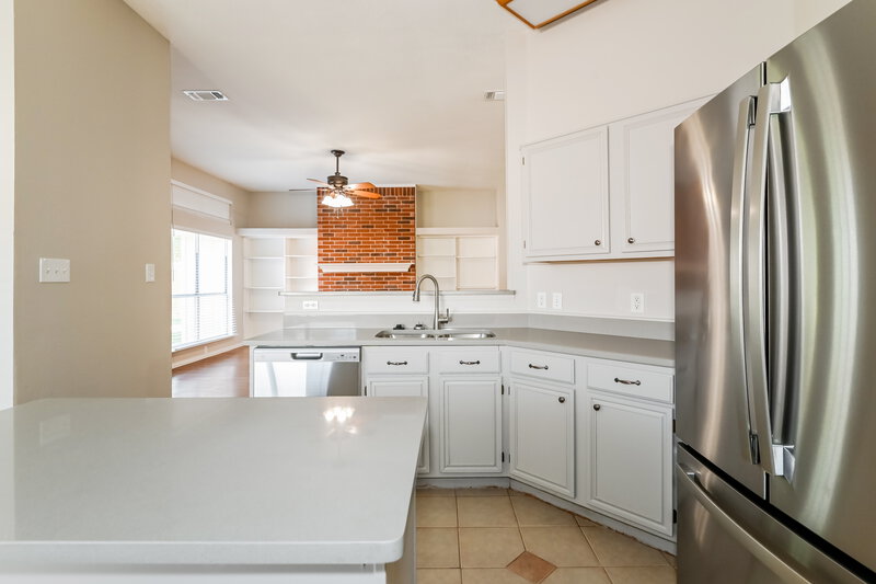 3,350/Mo, 1500 Sage Ct Mesquite, TX 75181 Kitchen View 2