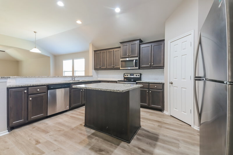 2,225/Mo, 4713 Joshua Dr Sanger, TX 76266 Kitchen View