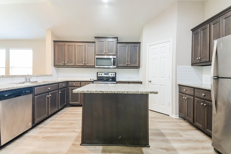 2,225/Mo, 4713 Joshua Dr Sanger, TX 76266 Kitchen View 2