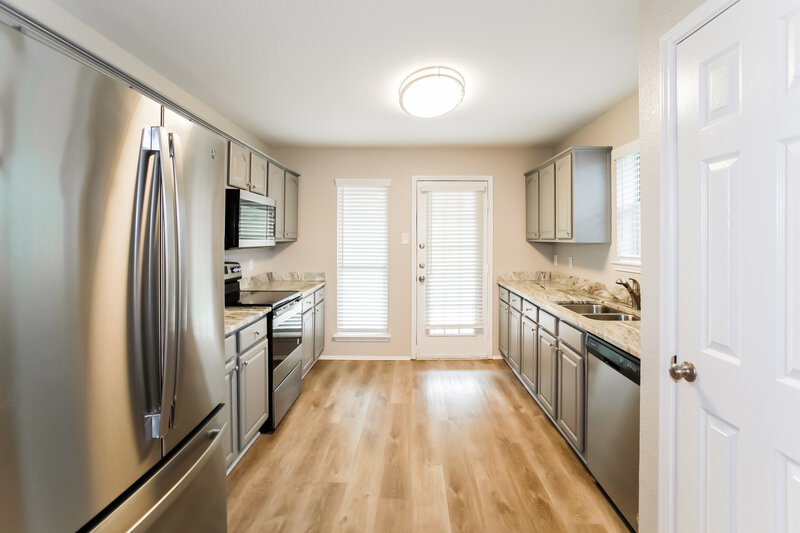 3,210/Mo, 1222 Embercrest Dr Midlothian, TX 76065 Kitchen View