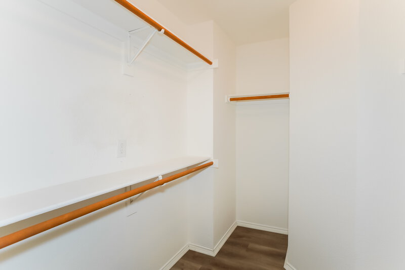 3,210/Mo, 1222 Embercrest Dr Midlothian, TX 76065 Walk In Closet View