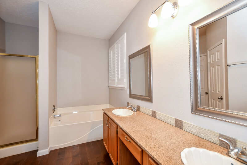 2,840/Mo, 3937 Silver Meadow Ln Grand Prairie, TX 75052 Main Bedroom View 2