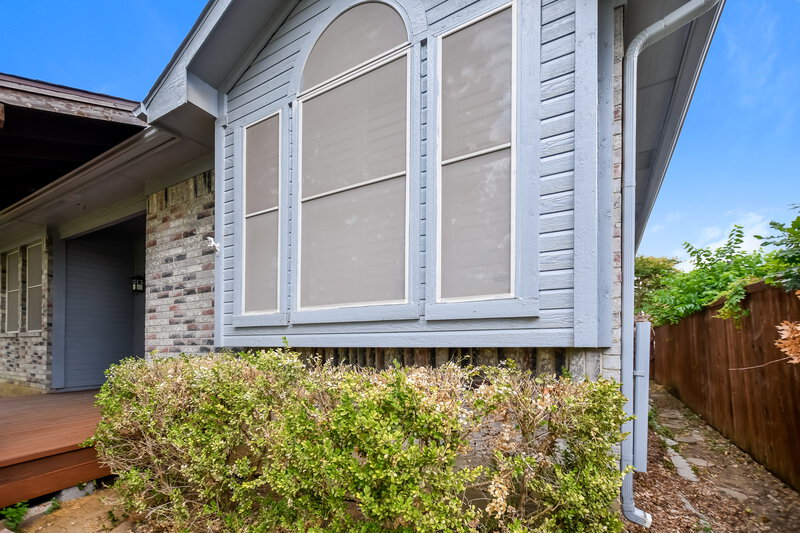 2,840/Mo, 3937 Silver Meadow Ln Grand Prairie, TX 75052 Rear View