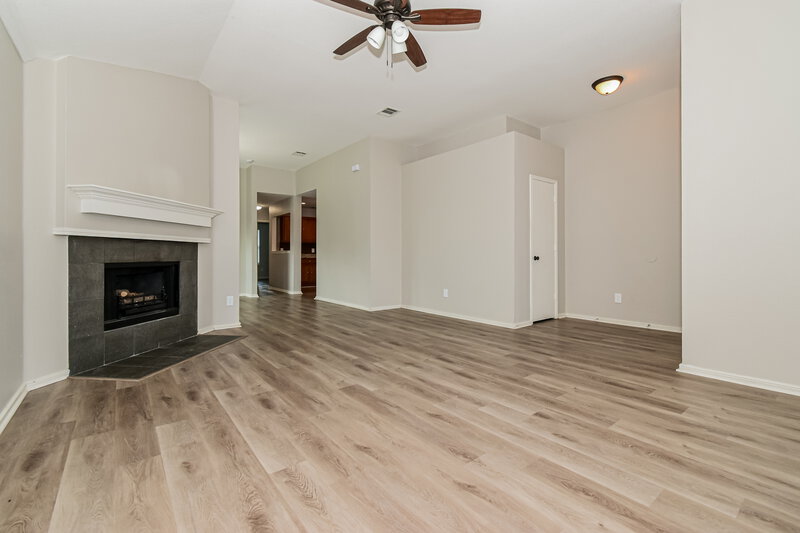 1,780/Mo, 204 Harvard Dr Princeton, TX 75407 Living Room View 3