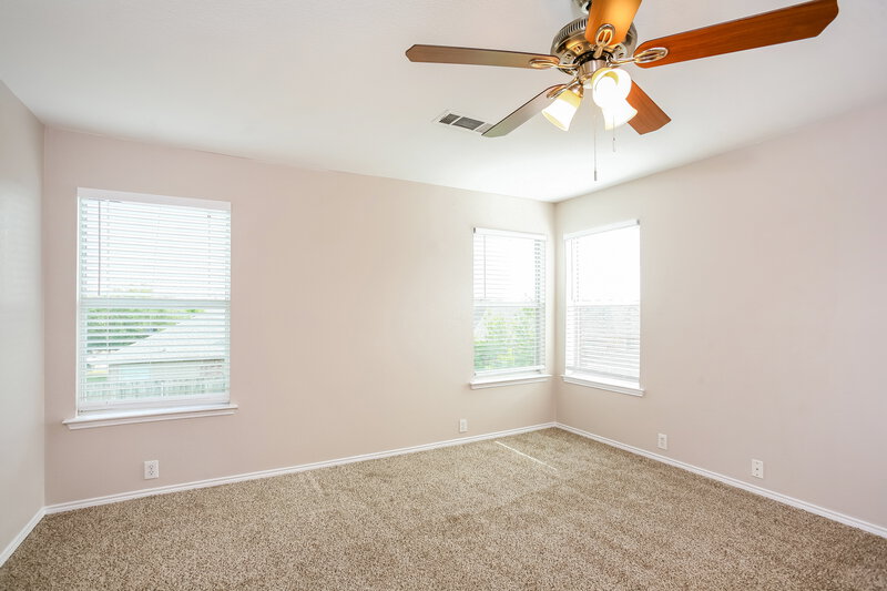 2,700/Mo, 2016 Dove Xing Melissa, TX 75454 Main Bedroom View