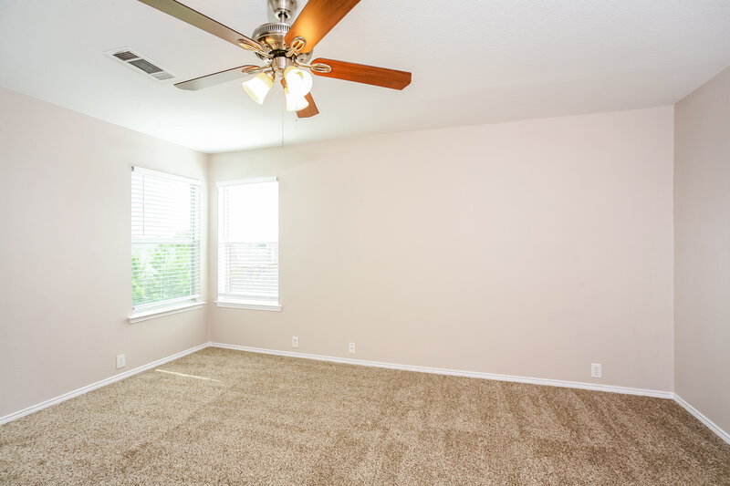2,700/Mo, 2016 Dove Xing Melissa, TX 75454 Main Bedroom View 2