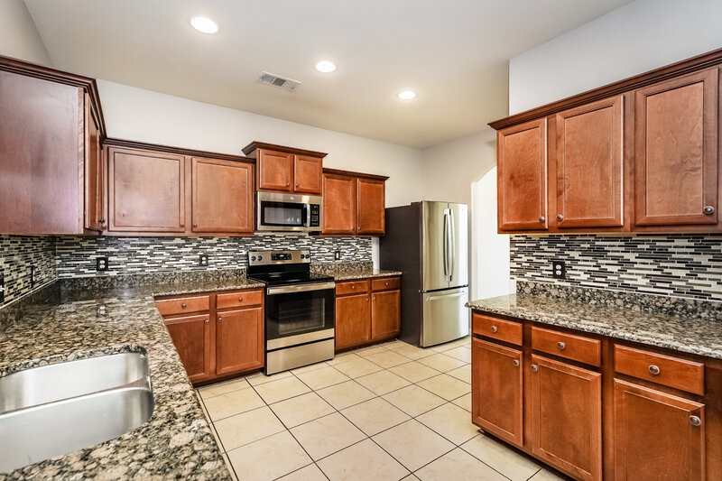 2,180/Mo, 4204 Tower Ln Crowley, TX 76036 Kitchen View