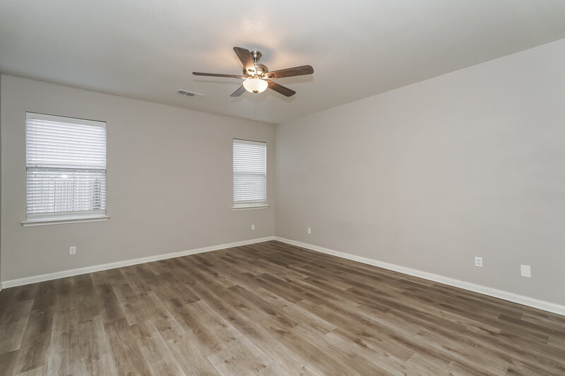 2,180/Mo, 4204 Tower Ln Crowley, TX 76036 Main Bedroom View
