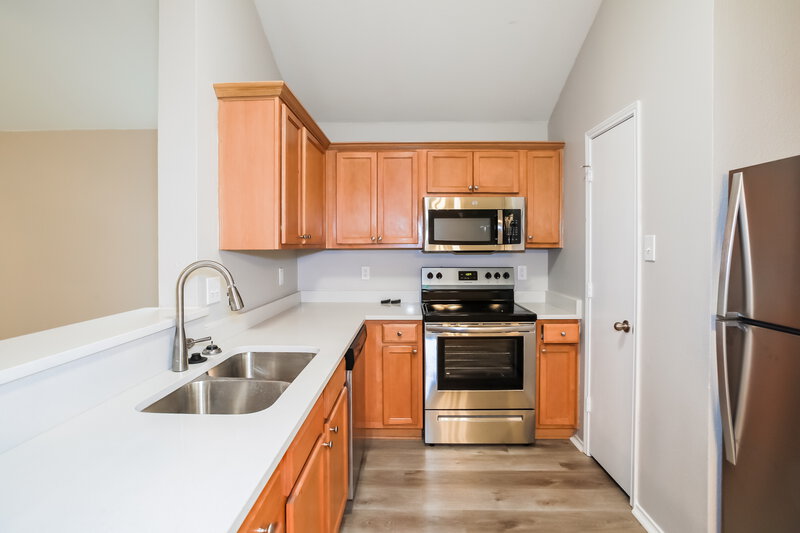 2,215/Mo, 2801 Stockton St Denton, TX 76209 Kitchen View