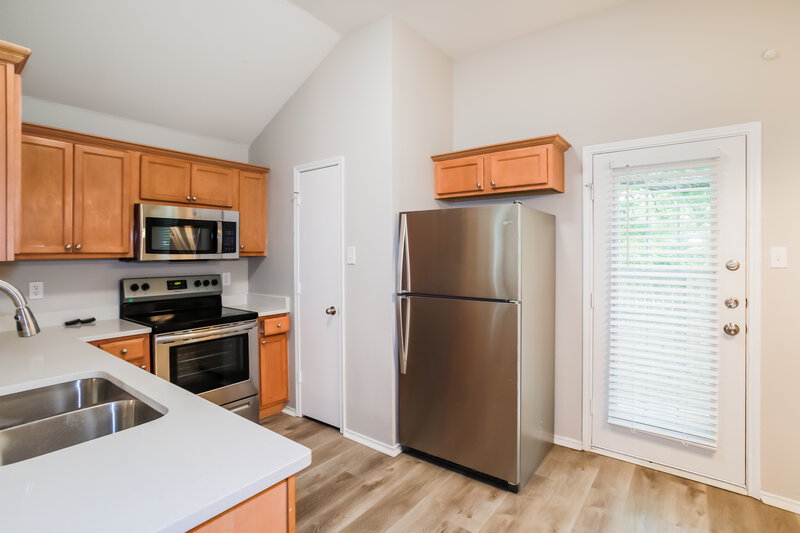 2,215/Mo, 2801 Stockton St Denton, TX 76209 Kitchen View 2