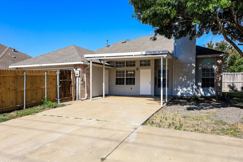 3,060/Mo, 4906 Clay Dr Rowlett, TX 75088 Rear View