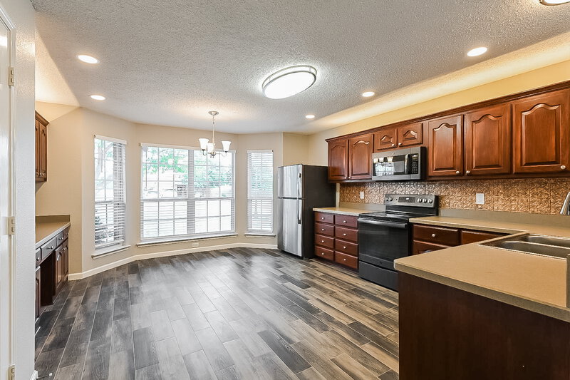 2,140/Mo, 721 Silverleaf Ct Royse City, TX 75189 Kitchen View