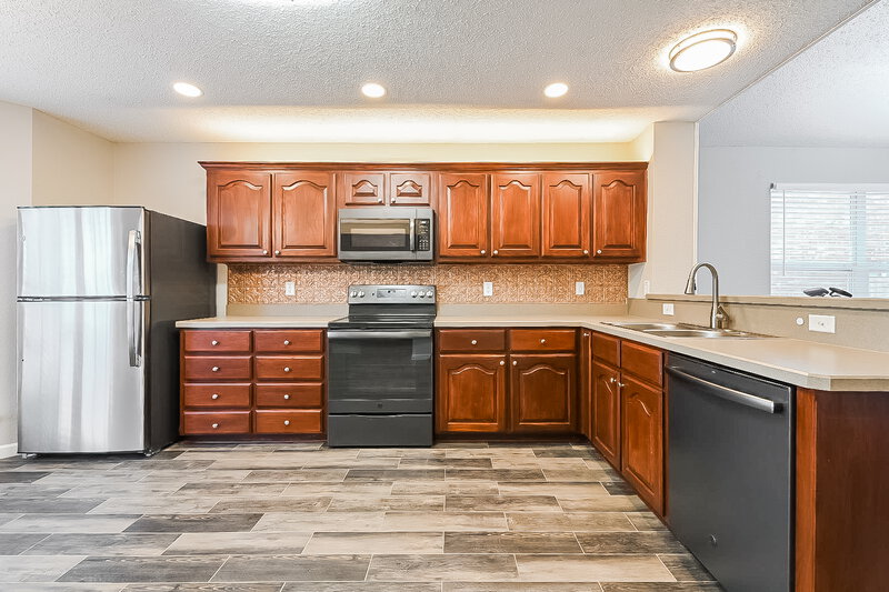2,140/Mo, 721 Silverleaf Ct Royse City, TX 75189 Kitchen View 3