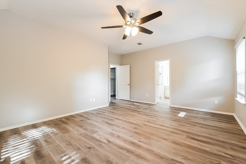 2,140/Mo, 721 Silverleaf Ct Royse City, TX 75189 Main Bedroom View 2