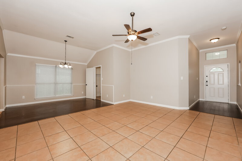 2,495/Mo, 6101 Rising Meadow Dr Arlington, TX 76018 Living Room View