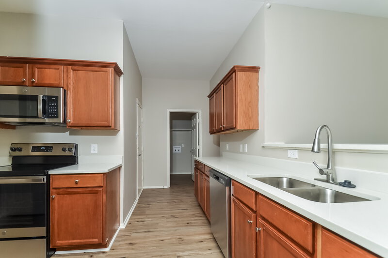 1,770/Mo, 1708 Morning Dove Aubrey, TX 76227 Kitchen View 2