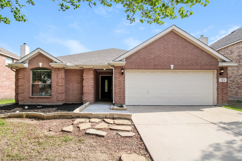 2,025/Mo, 129 Arbordale Way Princeton, TX 75407 External View
