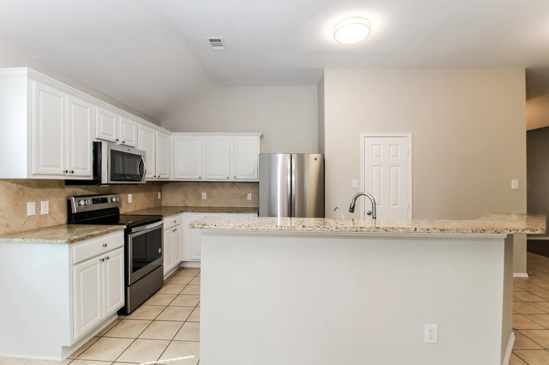 2,025/Mo, 129 Arbordale Way Princeton, TX 75407 Kitchen View 3