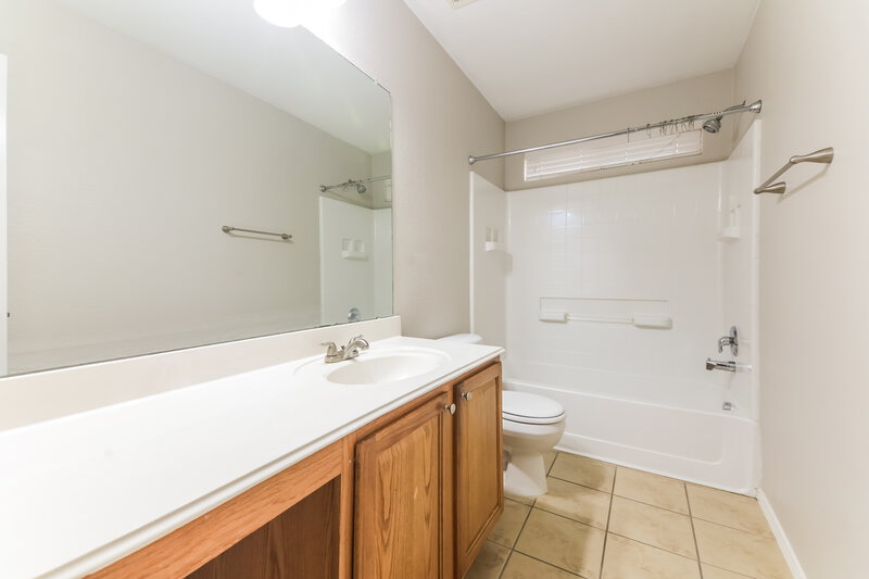 1,740/Mo, 129 Arbordale Way Princeton, TX 75407 Bathroom View