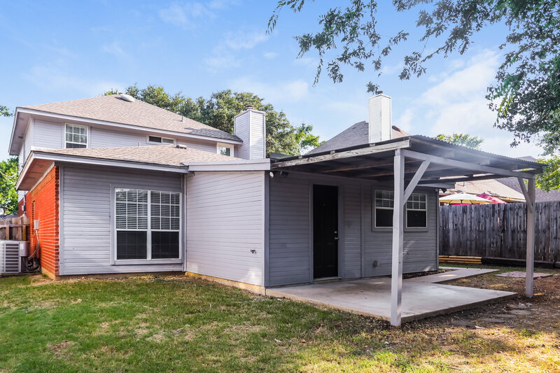 3,500/Mo, 923 Grasswood Dr Arlington, TX 76017 Rear View 2