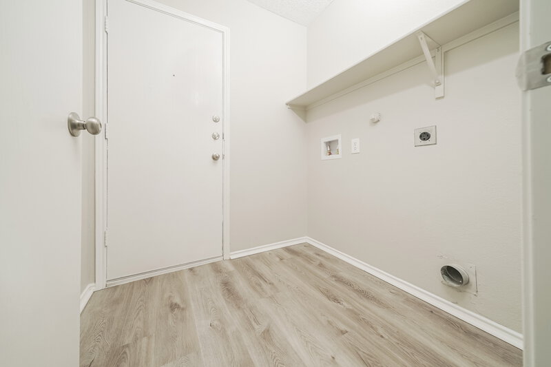 2,105/Mo, 2920 Montague Trl Wylie, TX 75098 Laundry Room View