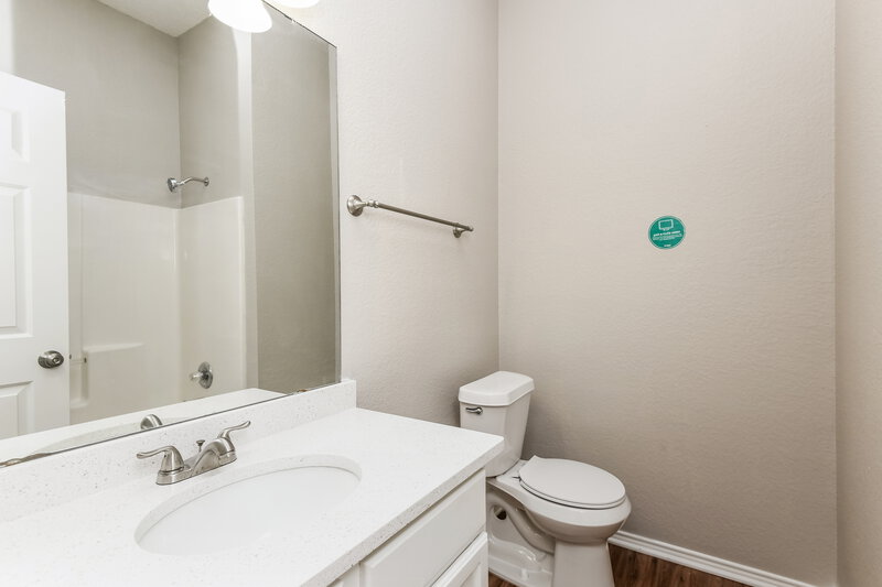 2,140/Mo, 224 Lincoln Ln Crowley, TX 76036 Bathroom View