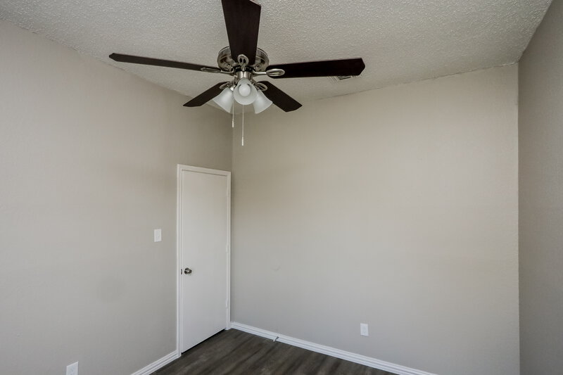 2,195/Mo, 2918 Valley Cir Lancaster, TX 75134 Bedroom View 2