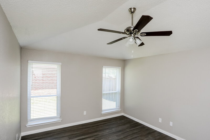 2,195/Mo, 2918 Valley Cir Lancaster, TX 75134 Bedroom View 4