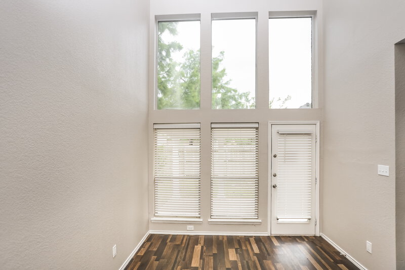 2,095/Mo, 101 E Forestwood Dr Forney, TX 75126 Dining Room View