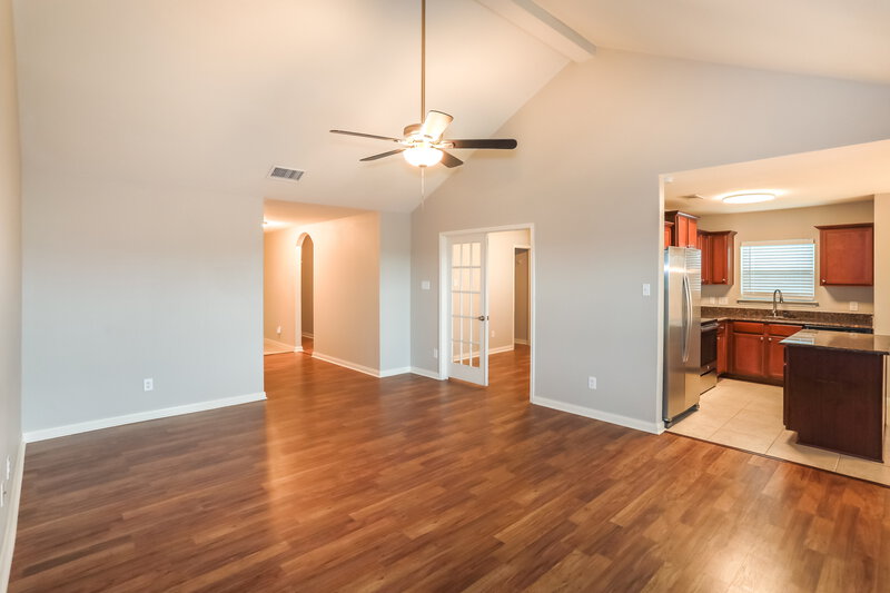 1,880/Mo, 111 Cottonwood Dr Princeton, TX 75407 Living Room View 2