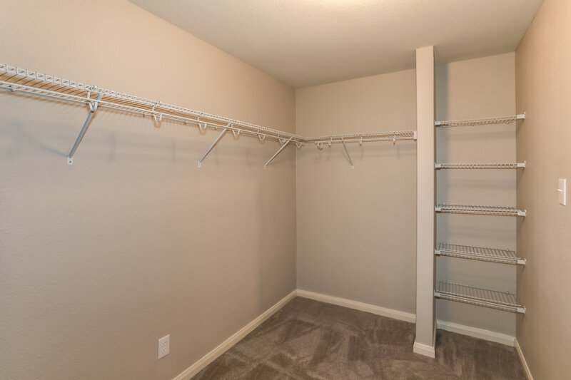 1,880/Mo, 111 Cottonwood Dr Princeton, TX 75407 Walk In Closet View
