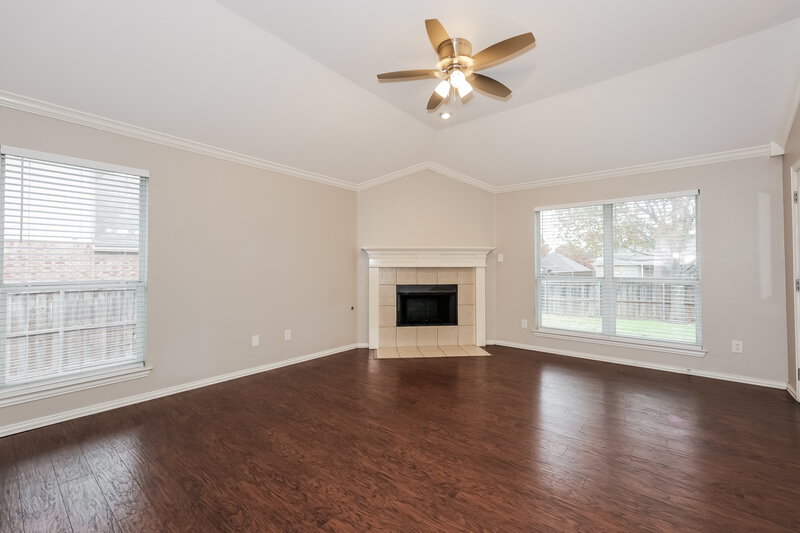 2,605/Mo, 155 Hannah Cir Cedar Hill, TX 75104 Living Room View