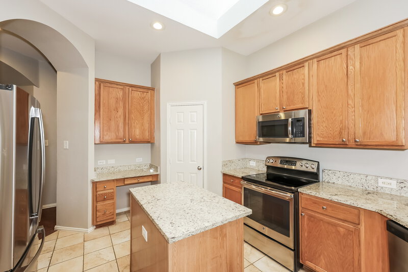 2,605/Mo, 155 Hannah Cir Cedar Hill, TX 75104 Kitchen View 2