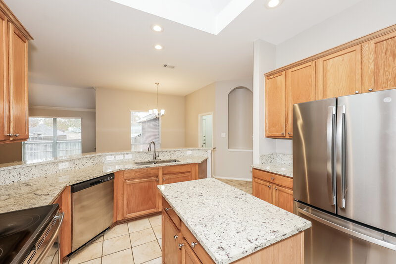 2,605/Mo, 155 Hannah Cir Cedar Hill, TX 75104 Kitchen View 3