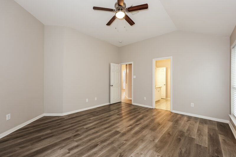 2,605/Mo, 155 Hannah Cir Cedar Hill, TX 75104 Main Bedroom View 2