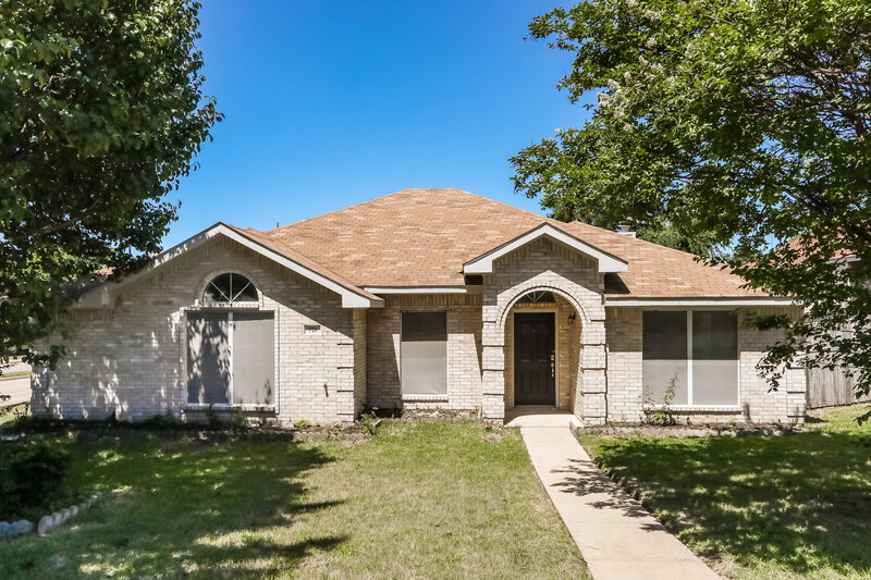 2,420/Mo, 721 S Highland Dr Cedar Hill, TX 75104 External View
