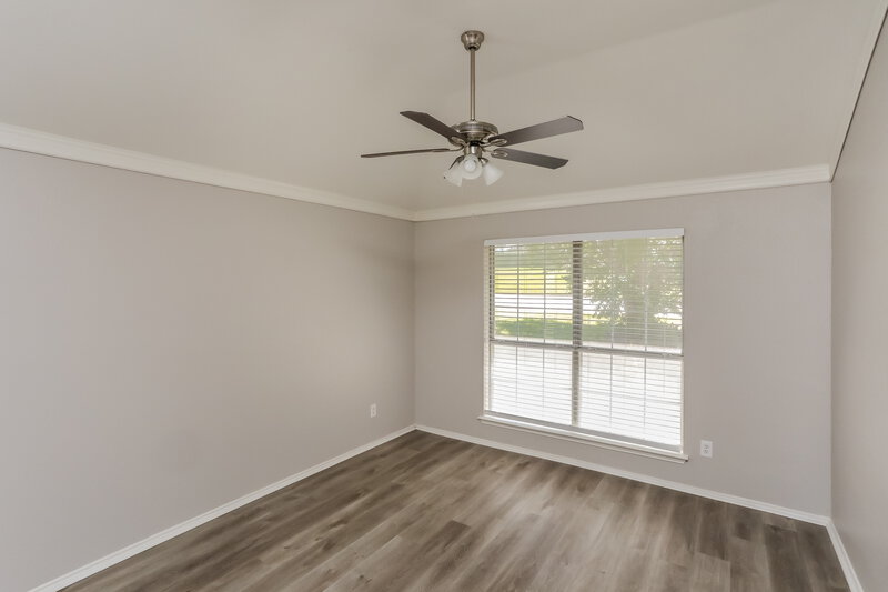 2,420/Mo, 721 S Highland Dr Cedar Hill, TX 75104 Living Room View