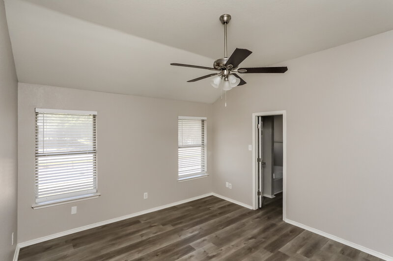 2,420/Mo, 721 S Highland Dr Cedar Hill, TX 75104 Main Bedroom View