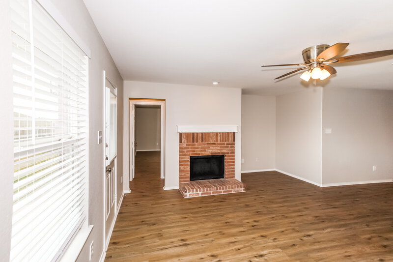 2,310/Mo, 58 Lantana Dr Fate, TX 75087 Living Room View