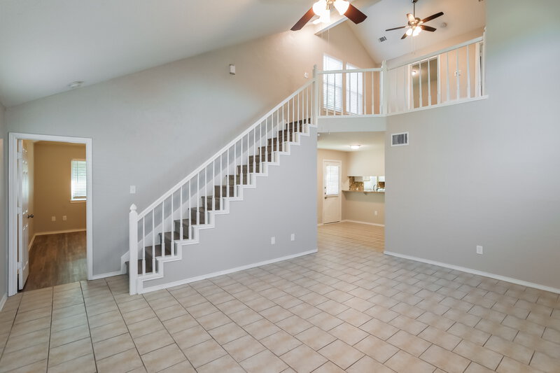 4,465/Mo, 225 Iberis Dr Arlington, TX 76018 Living Room View 2