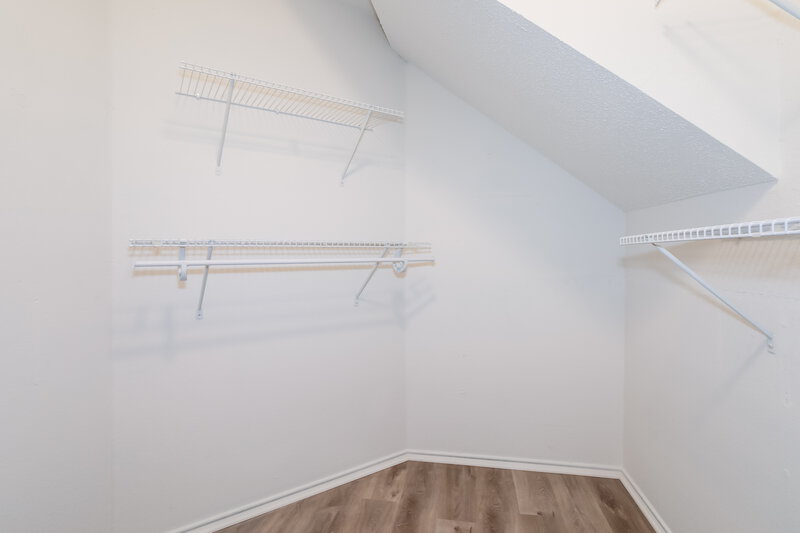 4,465/Mo, 225 Iberis Dr Arlington, TX 76018 Walk In Closet View