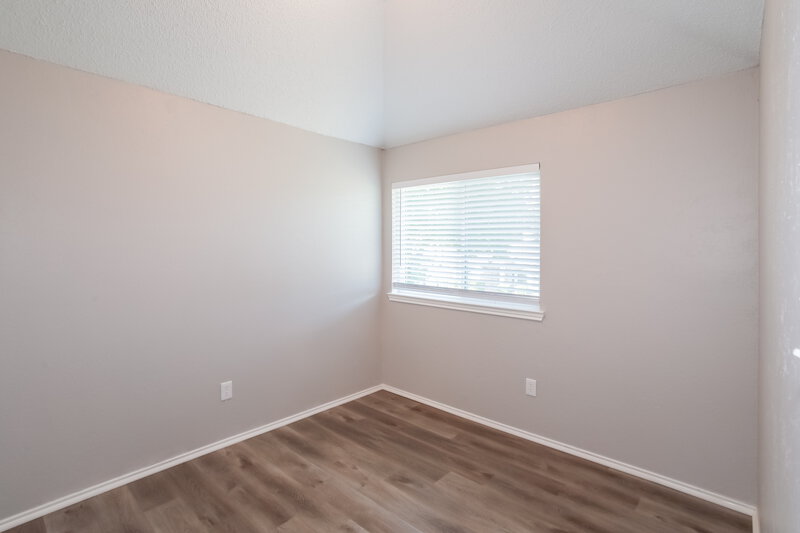 4,465/Mo, 225 Iberis Dr Arlington, TX 76018 Bedroom View