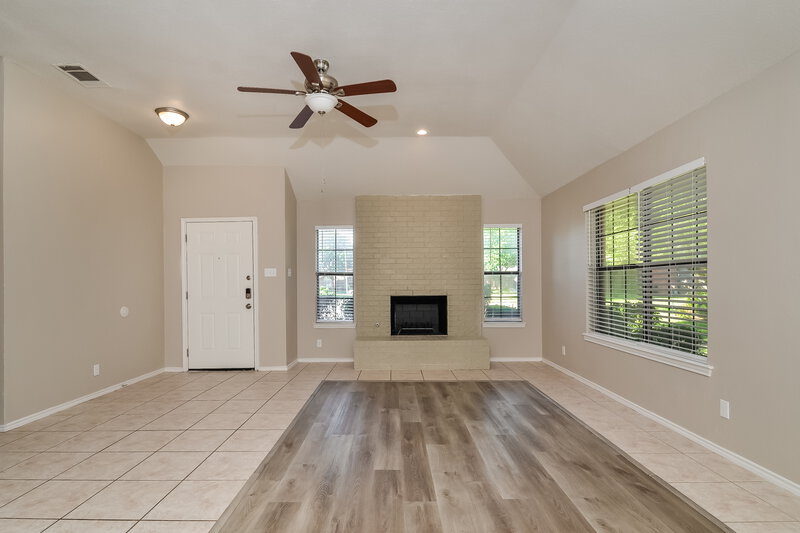 2,205/Mo, 3237 Windbrook Ct Denton, TX 76207 Living Room View 2