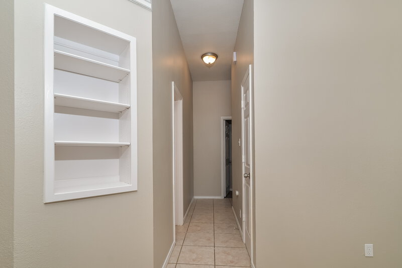 2,205/Mo, 3237 Windbrook Ct Denton, TX 76207 Hallway View