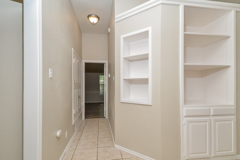 2,205/Mo, 3237 Windbrook Ct Denton, TX 76207 Hallway View 2