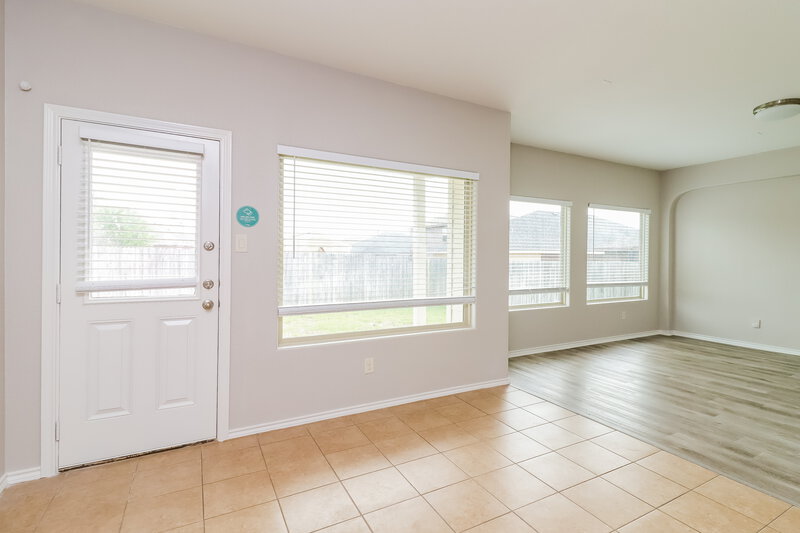 2,450/Mo, 4712 Elkhart Dr Crowley, TX 76036 Breakfast Nook View
